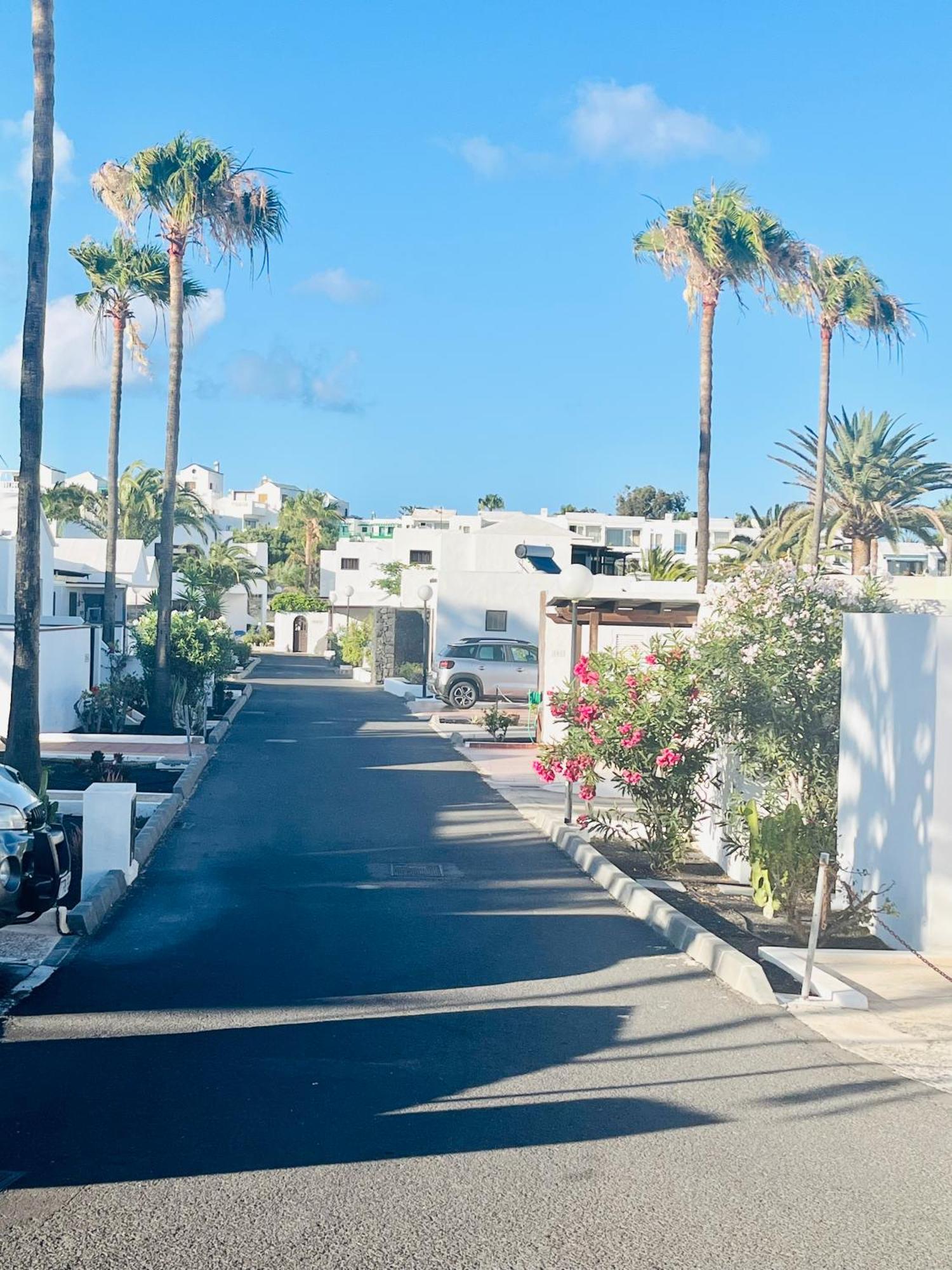 Trinity House En Playa Bastian Villa Costa Teguise Kültér fotó